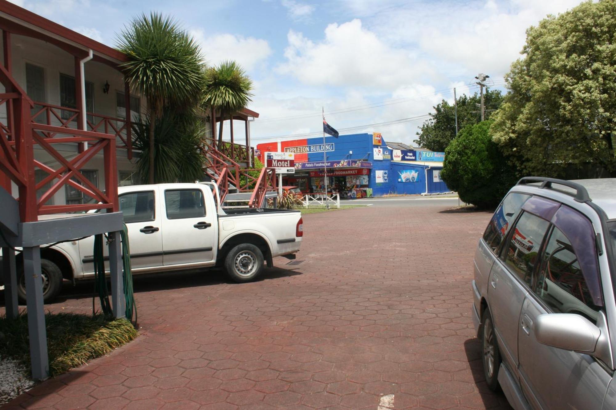 Burgundy Rose Motel Whangarei Esterno foto