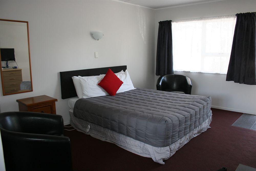 Burgundy Rose Motel Whangarei Esterno foto